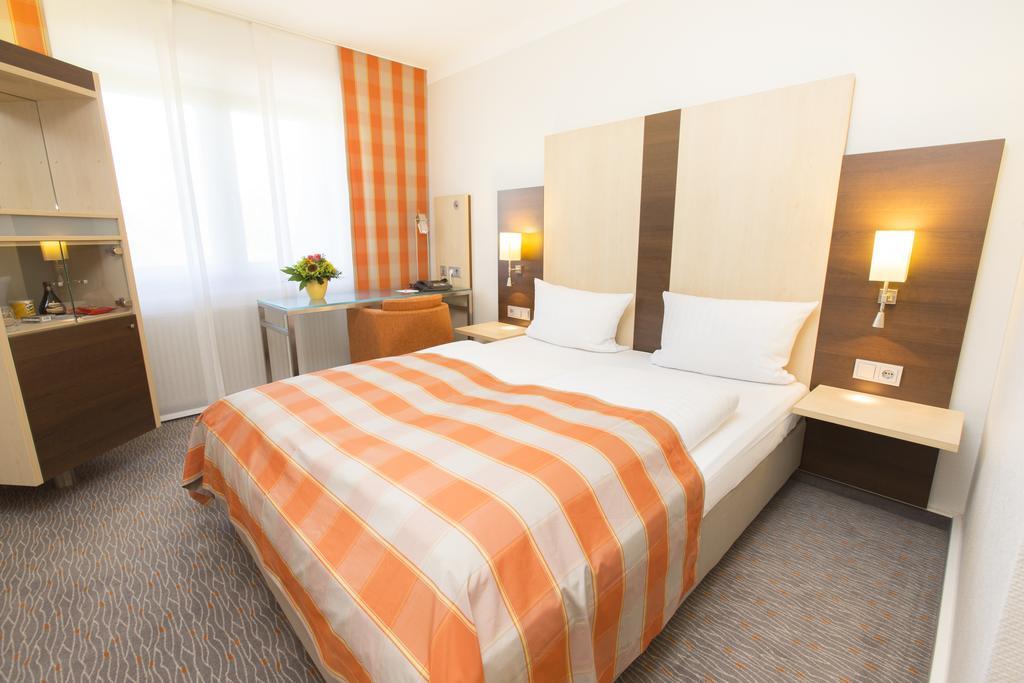 Hotel Scheffelhoehe Bruchsal Exteriér fotografie