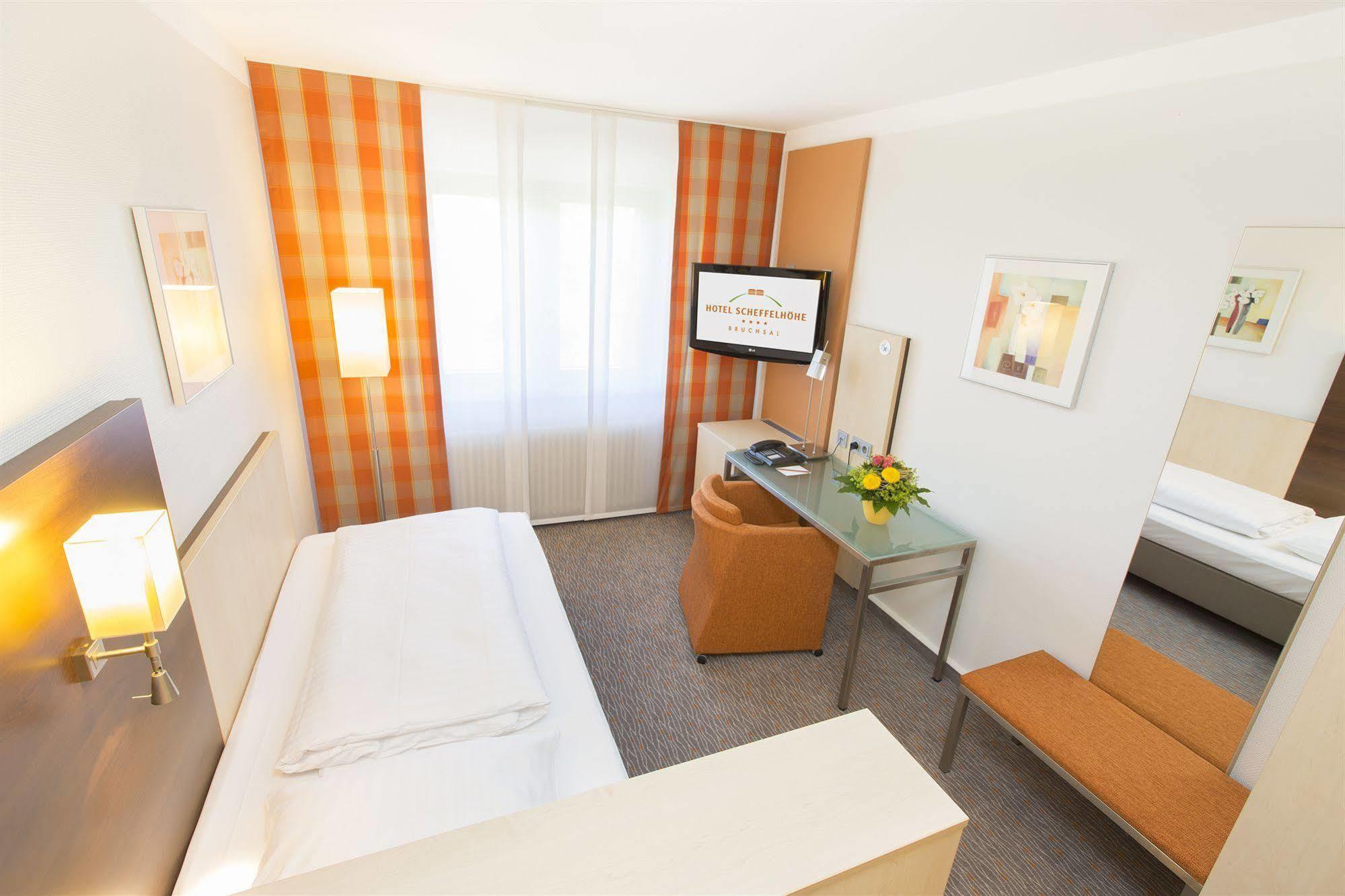 Hotel Scheffelhoehe Bruchsal Exteriér fotografie